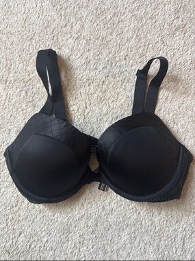 Victoria's Secret Black Quilted Molded Underwire Bra - Classic Support